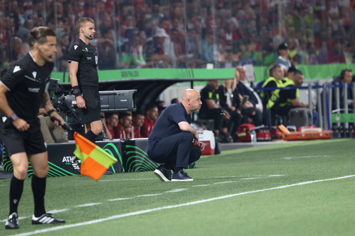 Zeii au decis: Cupa coboară în Port! Olympiakos trece de Fiorentina în prelungiri » Nebunie la Atena