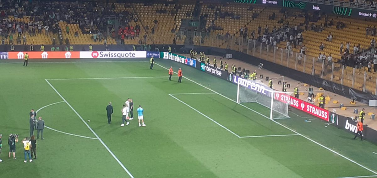 Zeii au decis: Cupa coboară în Port! Olympiakos trece de Fiorentina în prelungiri » Nebunie la Atena