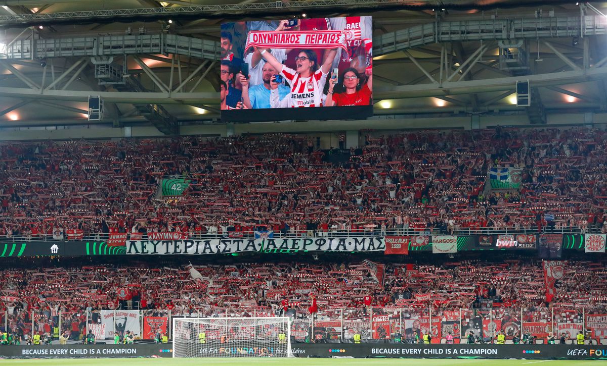 Cele mai spectaculoase imagini de la Olympiakos - Fiorentina, finala Conference League