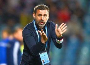 Dinamo a anunțat plecarea jucătorului de națională » Cine este al zecelea jucător la care a renunțat Kopic