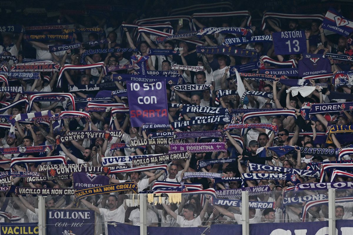 Zeii au decis: Cupa coboară în Port! Olympiakos trece de Fiorentina în prelungiri » Nebunie la Atena