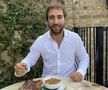 Mathieu Flamini, înainte de a mânca micul dejun favorit - iaurt cu fructe de pădure și cereal