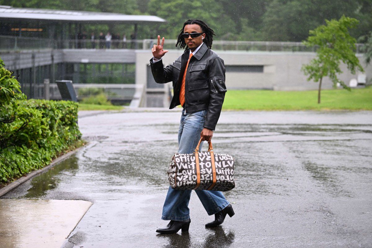 Cum se mai îmbracă superstarurile din fotbal » Parada modei la reunirea Franței pentru EURO 2024