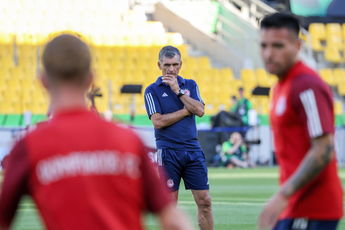 A început la Cluj, acum e la un pas să îl egaleze pe Mourinho » Traiectoria incredibilă până în finala Conference League: „Nu ne vom opri!”