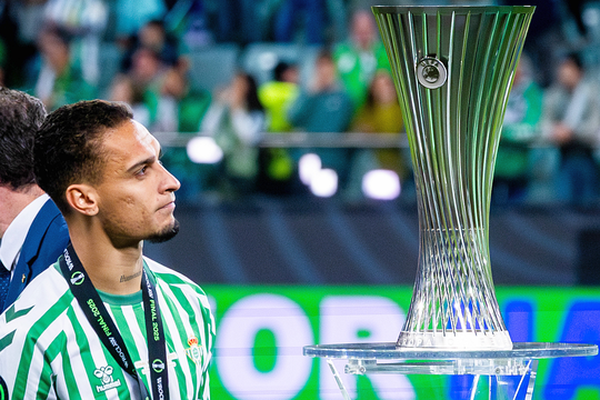 Antony, în lacrimi după înfrânegerea lui Betis. Foto: Imago