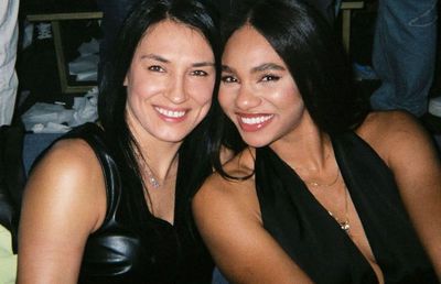 Omoregie și-a etalat tricoul primit cadou, apoi și-a anunțat prezența la „Gala Neagu”: „Fă-ți exercițiile, urmează un meci tare!”