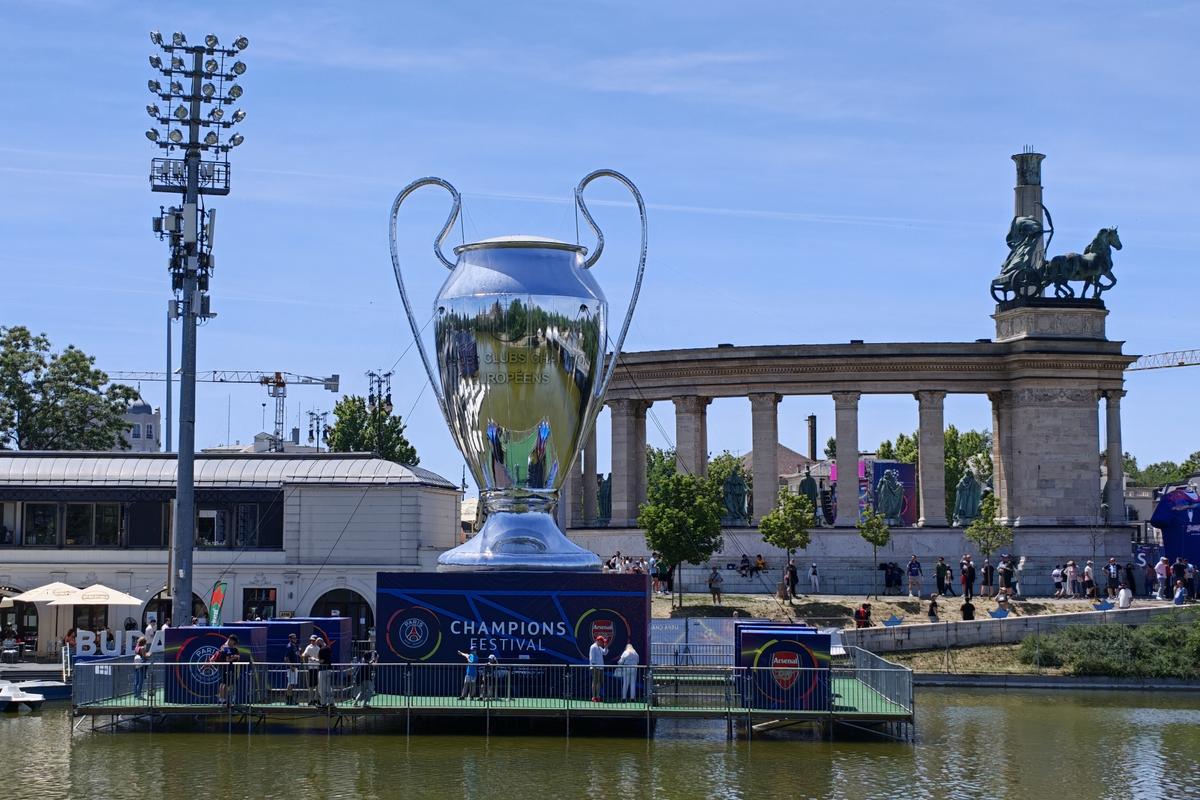 Imagini din fanzone-ul din Budapesta
