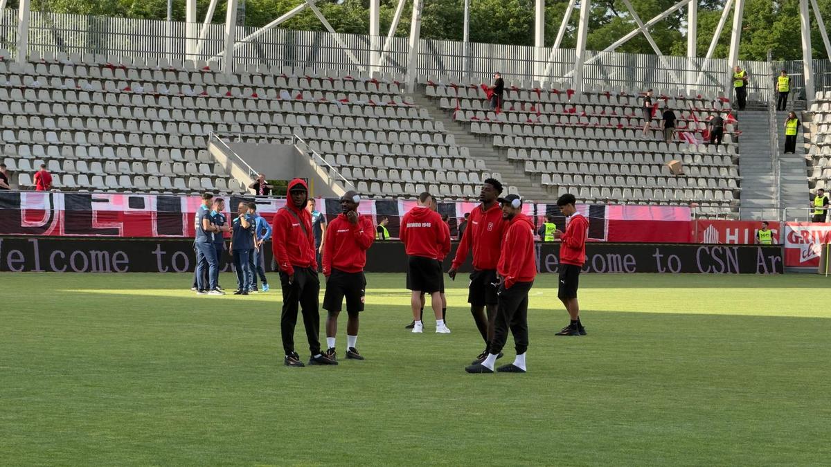 Dinamo - FCSB, finala pentru Conference League » Echipele de start + Imagini și informații de la stadion