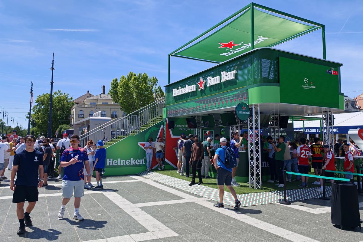 Imagini din fanzone-ul din Budapesta