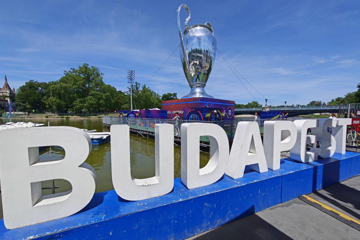 Imagini din fanzone-ul din Budapesta