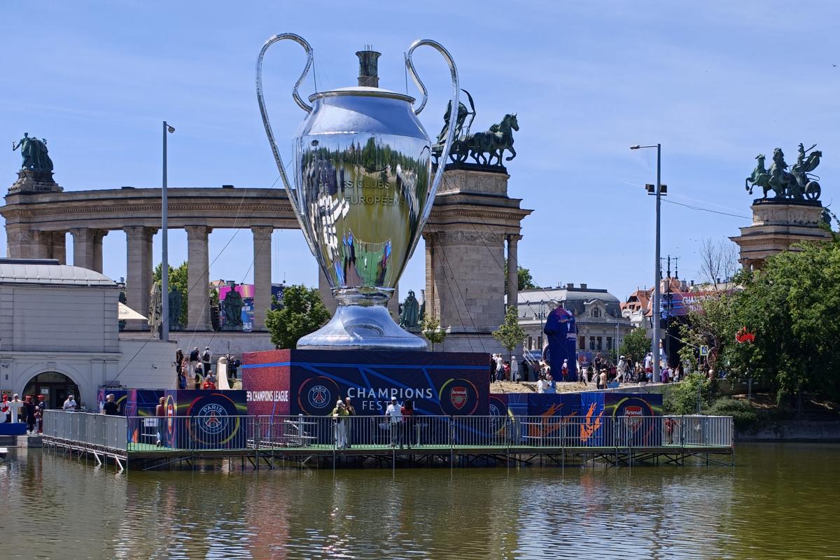 Imagini din fanzone-ul din Budapesta