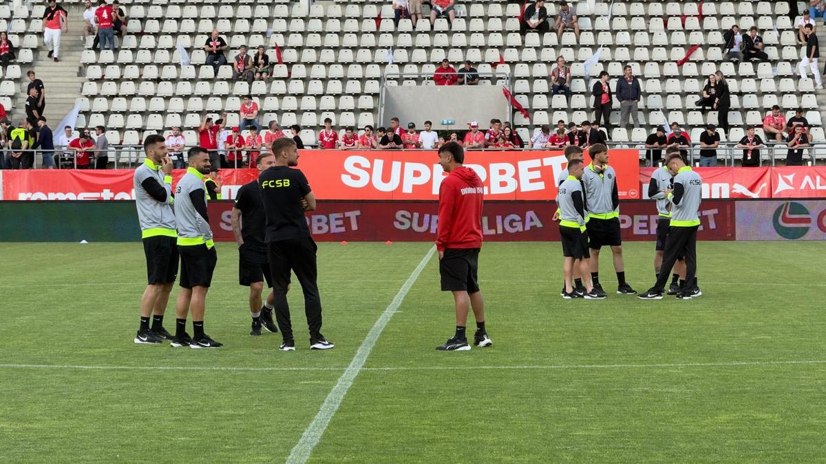 Dinamo - FCSB, finala pentru Conference League » Echipele de start + Imagini și informații de la stadion