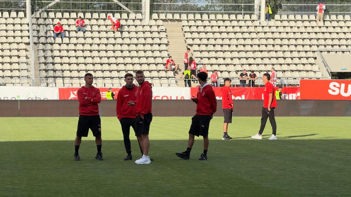 Dinamo - FCSB, finala pentru Conference League » Echipele de start + Imagini și informații de la stadion