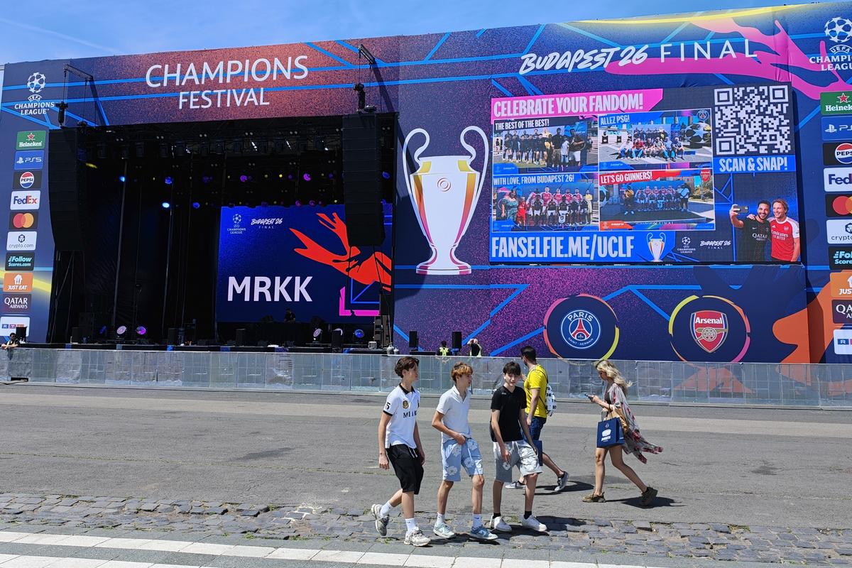 Imagini din fanzone-ul din Budapesta