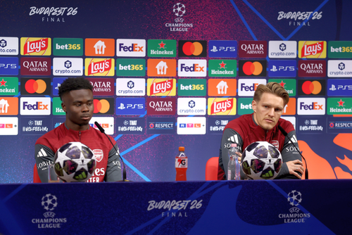 Bukayo Saka și Martin Odegaard, înaintea finalei cu PSG de mâine // foto: UEFA