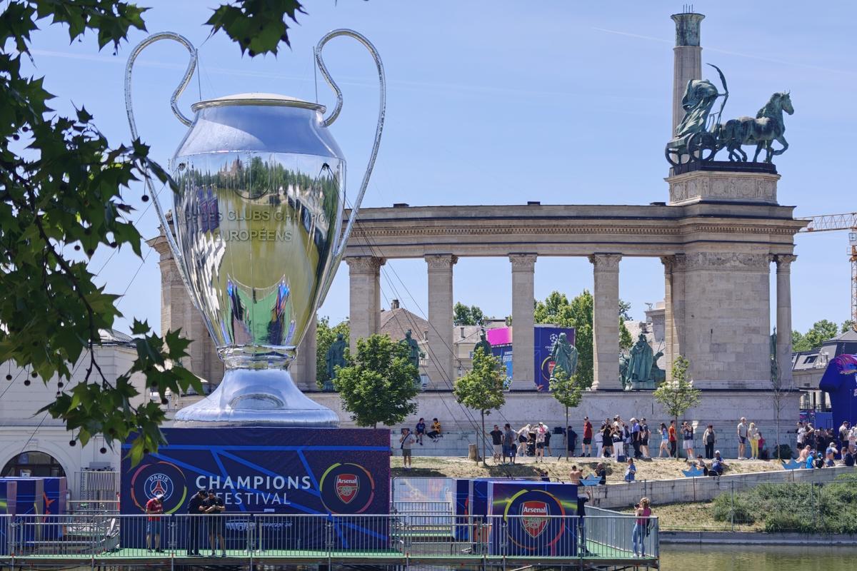 Imagini din fanzone-ul din Budapesta