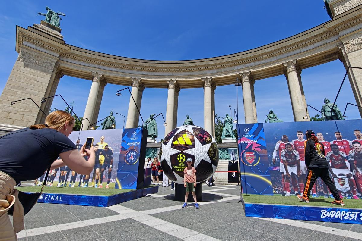 Imagini din fanzone-ul din Budapesta
