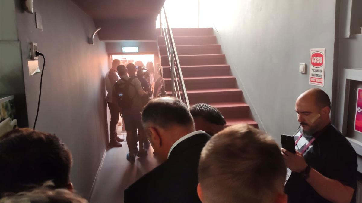 „Sunt bogat, am doi Danieli!” » Dan Șucu l-a prezentat oficial pe Pancu la Rapid, într-o seară marcată de protestul galeriei