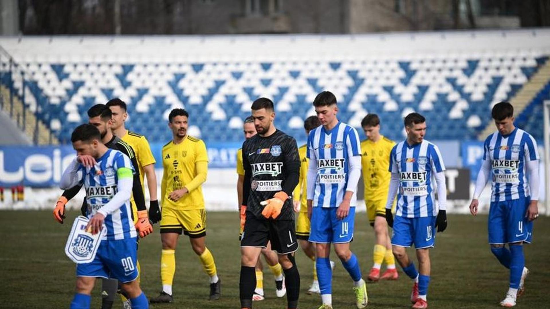 Florin Prunea vorbind la conferință de presă despre Poli Iași retragere din Liga 2 și viitorul antrenorului Ionuț Chirilă | sursa foto: Gazeta Sporturilor
