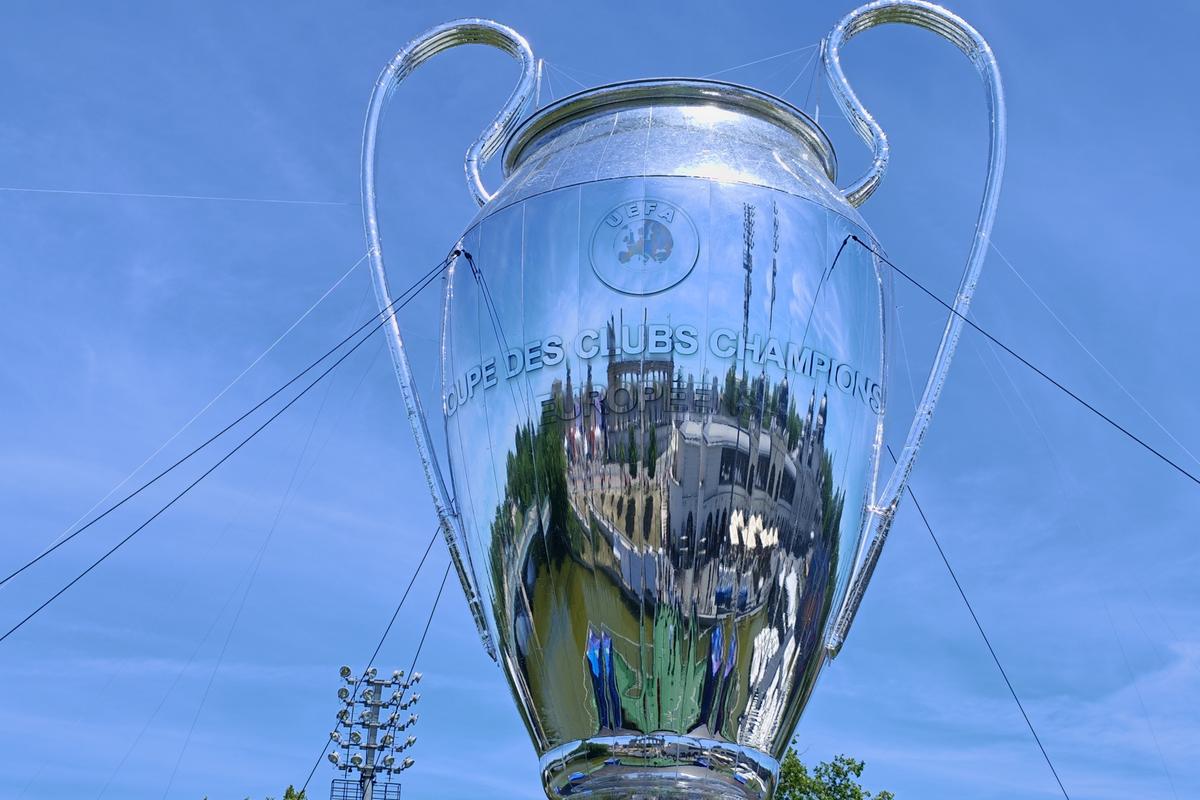 Gazeta a ajuns la finala Champions League! Festival inedit în Budapesta: 30 de lei pentru o bere, iar cash-ul este interzis » Steaua, amintită în capitala Ungariei!
