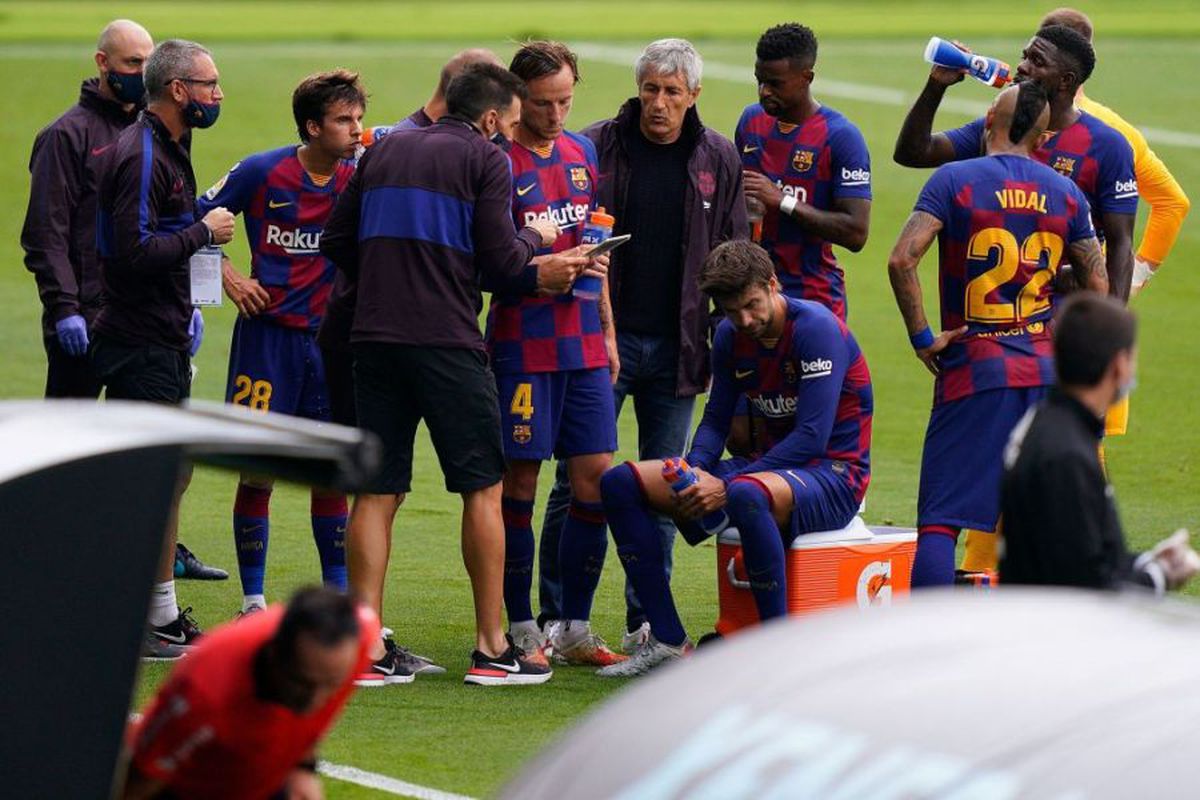 Ruptură în vestiarul Barcelonei: jucătorii s-au certat cu staff-ul tehnic! Când vine Xavi?