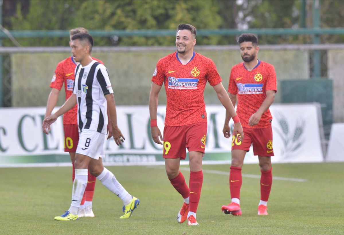 Gigi Becali a anunțat cine conduce FCSB: „El are cea mai mare autoritate” + ce se întâmplă cu Vintilă: „Duhovnicul i-a zis să asculte de mine”