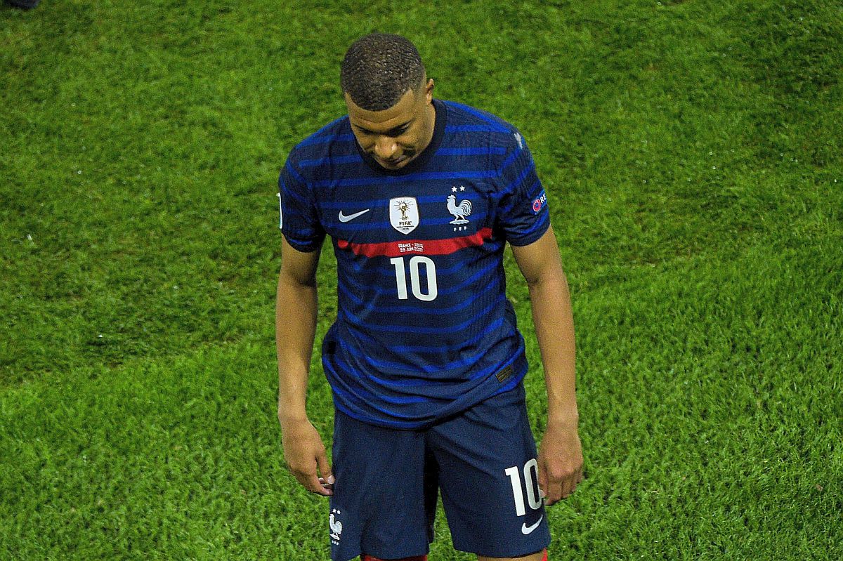 Mbappe, mesaj după ce a ratat penalty-ul decisiv în Franța - Elveția: „Îmi pare rău! Am dat greș”