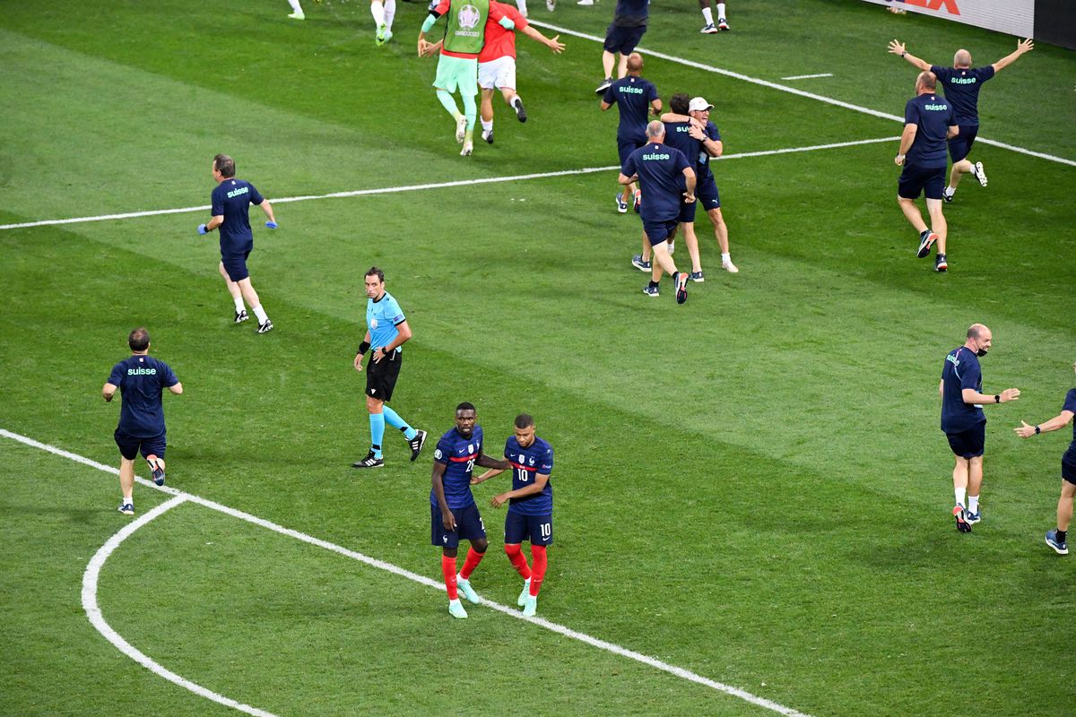 Altercație halucinantă pe Arena Națională » Rudele vedetelor Rabiot, Pogba și Mbappe, aproape de bătaie în tribune! + Scandalul neștiut de pe teren