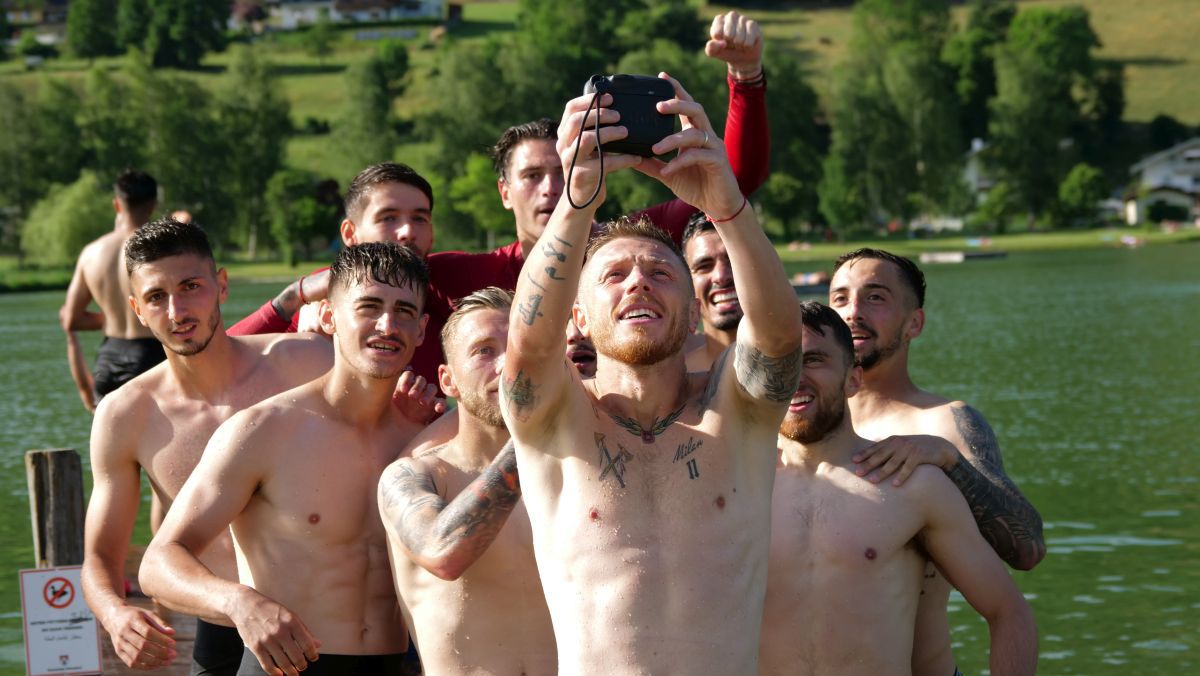 Vederi din Kaprun » Echipa Gazetei s-a „infiltrat” în cantonamentul lui Sepsi din Austria. Bogdan Mitrea, în rol de fotograf