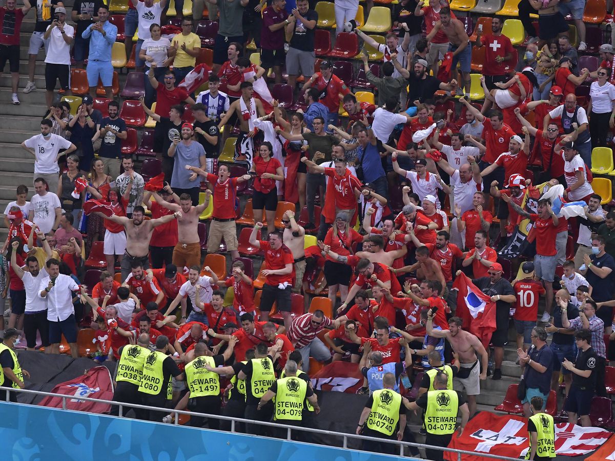 Fanul de pe Arena Națională care a devenit viral » De la agonie la extaz în câteva secunde