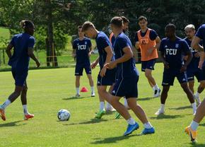 Prima reacție despre programul pe care îl are FCU Craiova în Liga 1: „Nu contează cu cine jucăm la început”