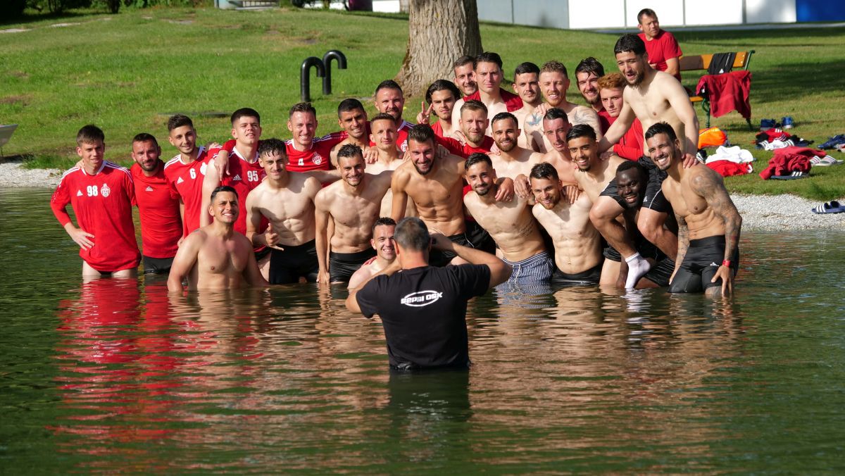 Vederi din Kaprun » Echipa Gazetei s-a „infiltrat” în cantonamentul lui Sepsi din Austria. Bogdan Mitrea, în rol de fotograf