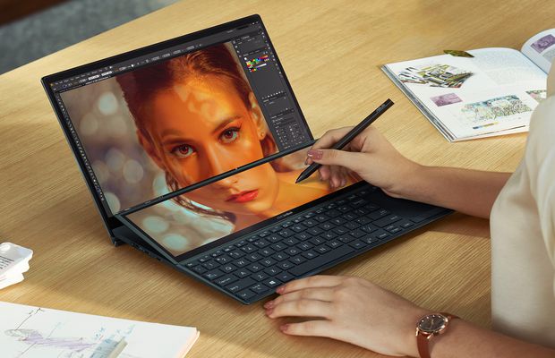 10 ani de ZenBook: mai mult decât un concurs de împrejurări
