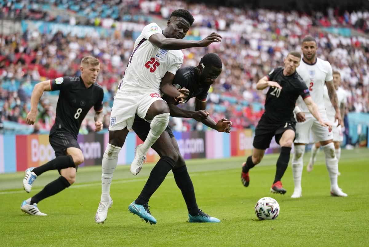 Două momente tari la Anglia - Germania 2-0 » Ce a cerut Haaland la pauză + reacția virală a lui Rio Ferdinand de la final