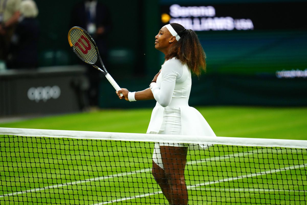 Serena Williams a abandonat în primul meci de la Wimbledon! Imagini dureroase: s-a prăbușit în genunchi și a început să plângă