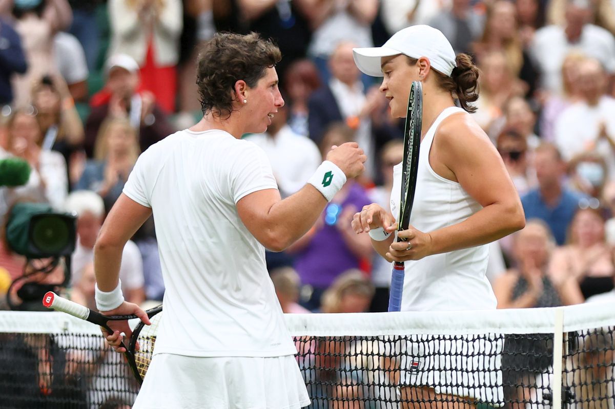 „Cred că e mândră de mine!” » Scene emoționante: Carla Suarez Navarro și-a luat adio de la Wimbledon, sub privirile mamei sale. Iberica a cedat la conferință