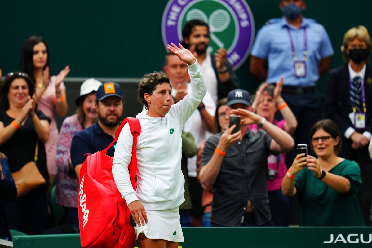 „Cred că e mândră de mine!” » Scene emoționante: Carla Suarez Navarro și-a luat adio de la Wimbledon, sub privirile mamei sale. Iberica a cedat la conferință