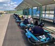 Au dat balonul de rugby pe viteză! În plină pregătire pentru Mondial, „stejarii” s-au întrecut azi la karting: „Ce încet merg” / „Nu au putere astea, suntem prea grei”