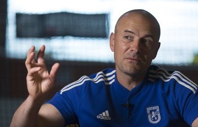 Dan Vasilică, preparatorul de la FCU Craiova: „Când eu antrenam ca Neubert, eram considerat nebun”+ Îl are ca model pe fostul antrenor al sprinterului Ben Johnson