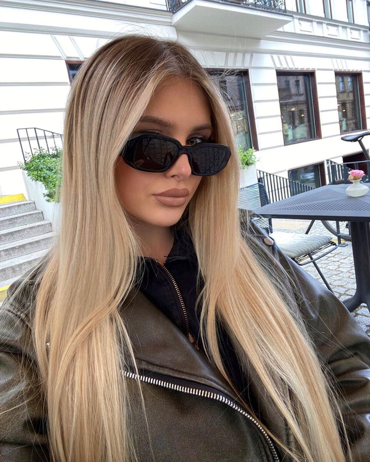 Căpitanul României, logodit la 23 de ani cu iubita din adolescență: franțuzoaica l-a urmărit din tribune la EURO