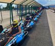 Au dat balonul de rugby pe viteză! În plină pregătire pentru Mondial, „stejarii” s-au întrecut azi la karting: „Ce încet merg” / „Nu au putere astea, suntem prea grei”