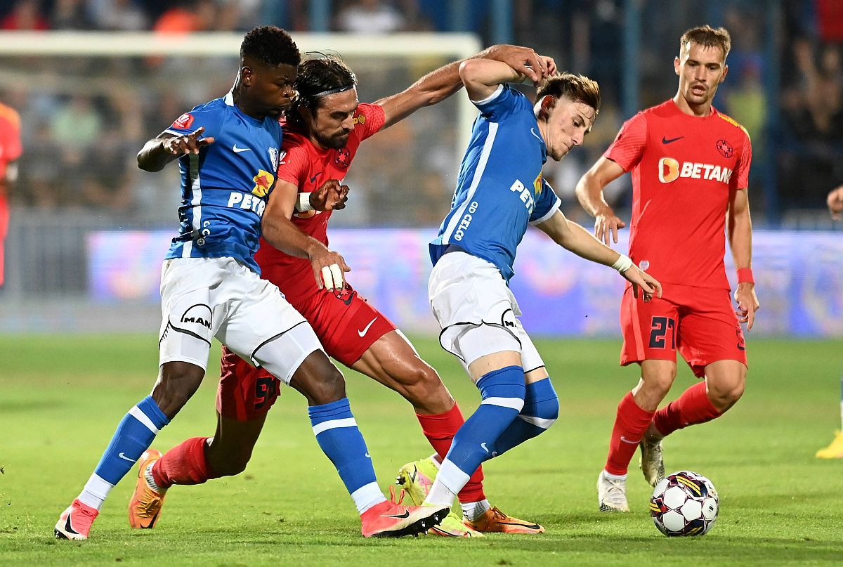 FCSB are un nou număr 9