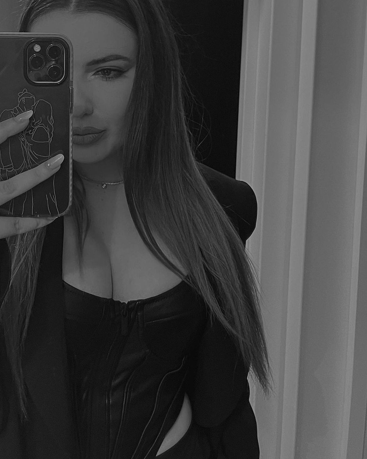 Sărutul consolării! Gestul făcut de iubita lui Radu Drăgușin în Germania