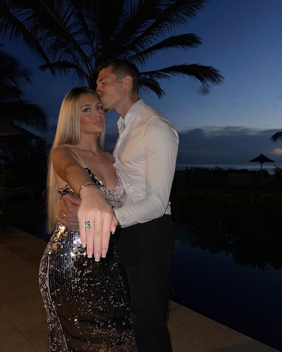 Cine este surpriza pregătită de Edi Iordănescu pentru amicalele din această lună » Soție franțuzoaică, are dublă cetățenie si e pasionat de golf