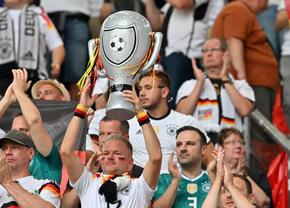 E bătaie pe bilete la Spania - Germania. Cât a ajuns să coste unul pe piața neagră!