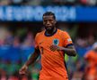 Georginio Wijnaldum a avut părut împletit în codițe la meciul cu Austria / Foto: Imago