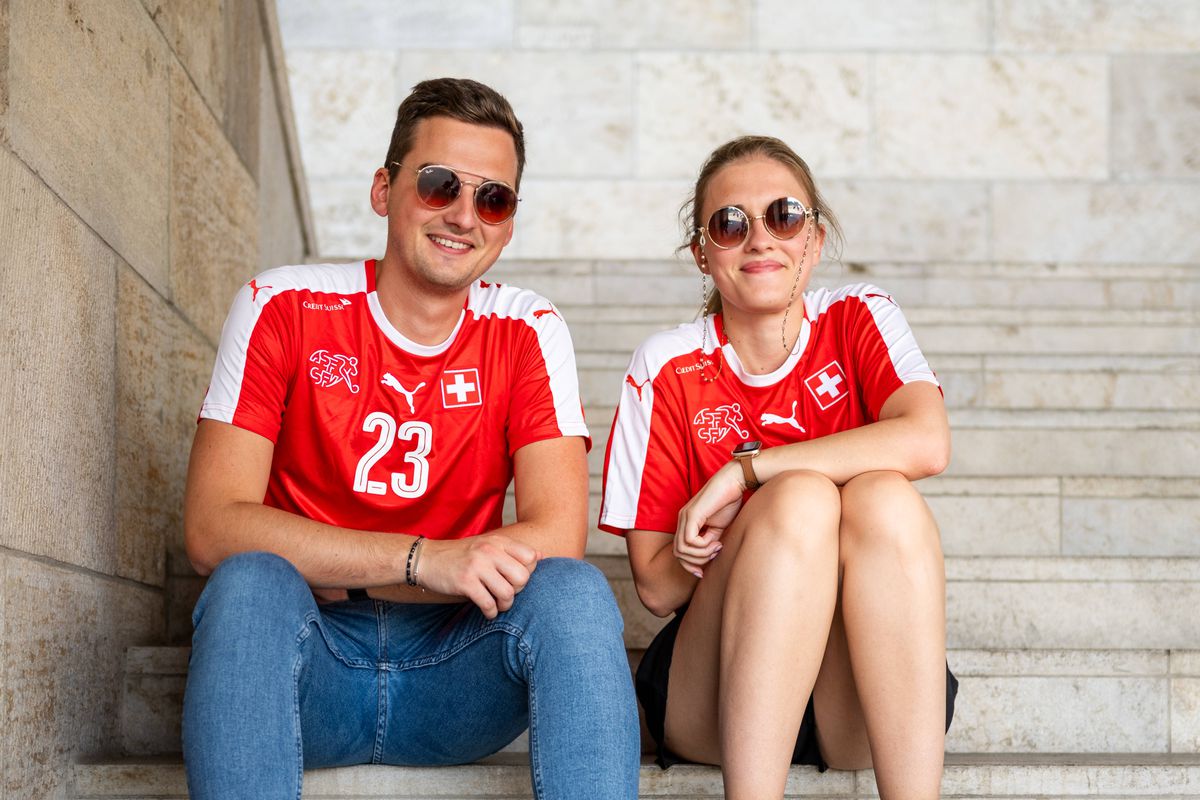 Explozie de frumusețe și culoare în tribune la Elveția - Italia