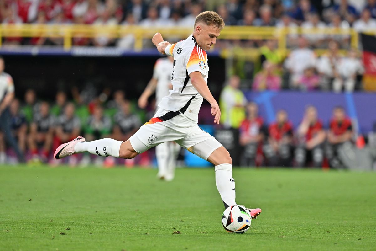 Dărâmați, dar împreună » Ce s-a întâmplat după finalul dureros din Germania - Danemarca: gestul lui Eriksen și jucătorul care nu se putea ridica