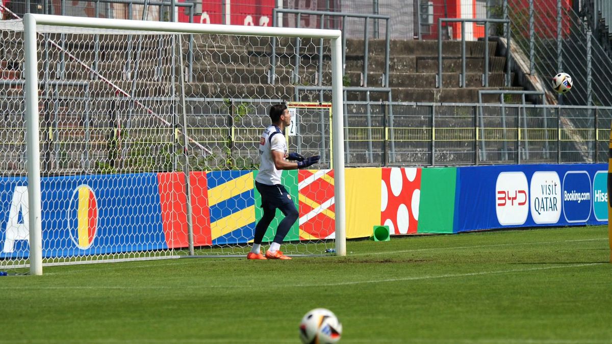 „România are o șansă cu Olanda!” » Cristi Chivu speră într-o minune la München: „Un adversar periculos pentru toată lumea”