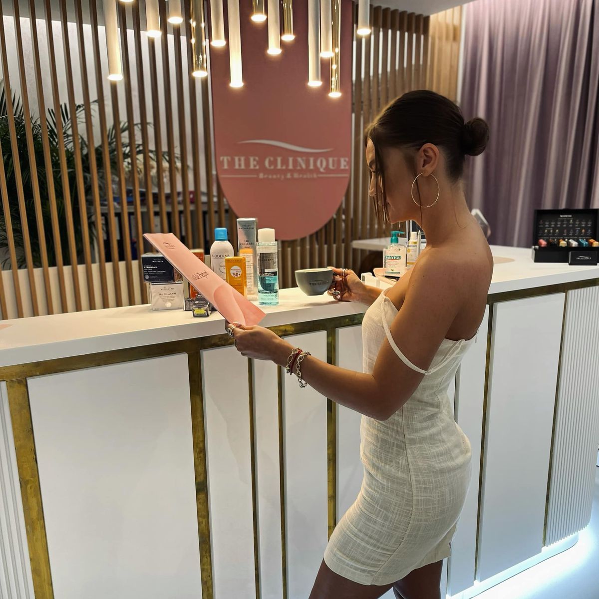 Deea, sora lui George Pușcaș, face senzație pe rețelele de socializare: „Nu uita să te joci” » Cum arată sora atacantului de la Reading